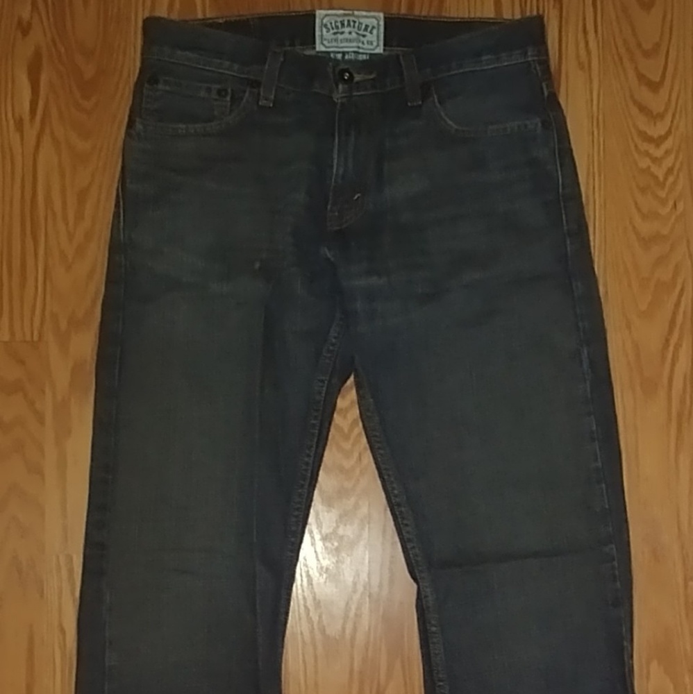 Nwt Signature by Levi's Slim Straight Jeans